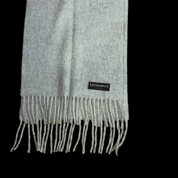 Lambswool scarf made in Italy gray winter outdoors preppy classy quiet luxury - Picture 1 of 4